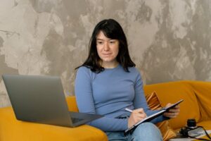 A digitális zaj és a kognitív túlélés