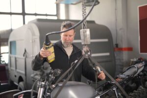 Miért tölt el minket különös nyugalommal a kétkezi javítás és bütykölés?